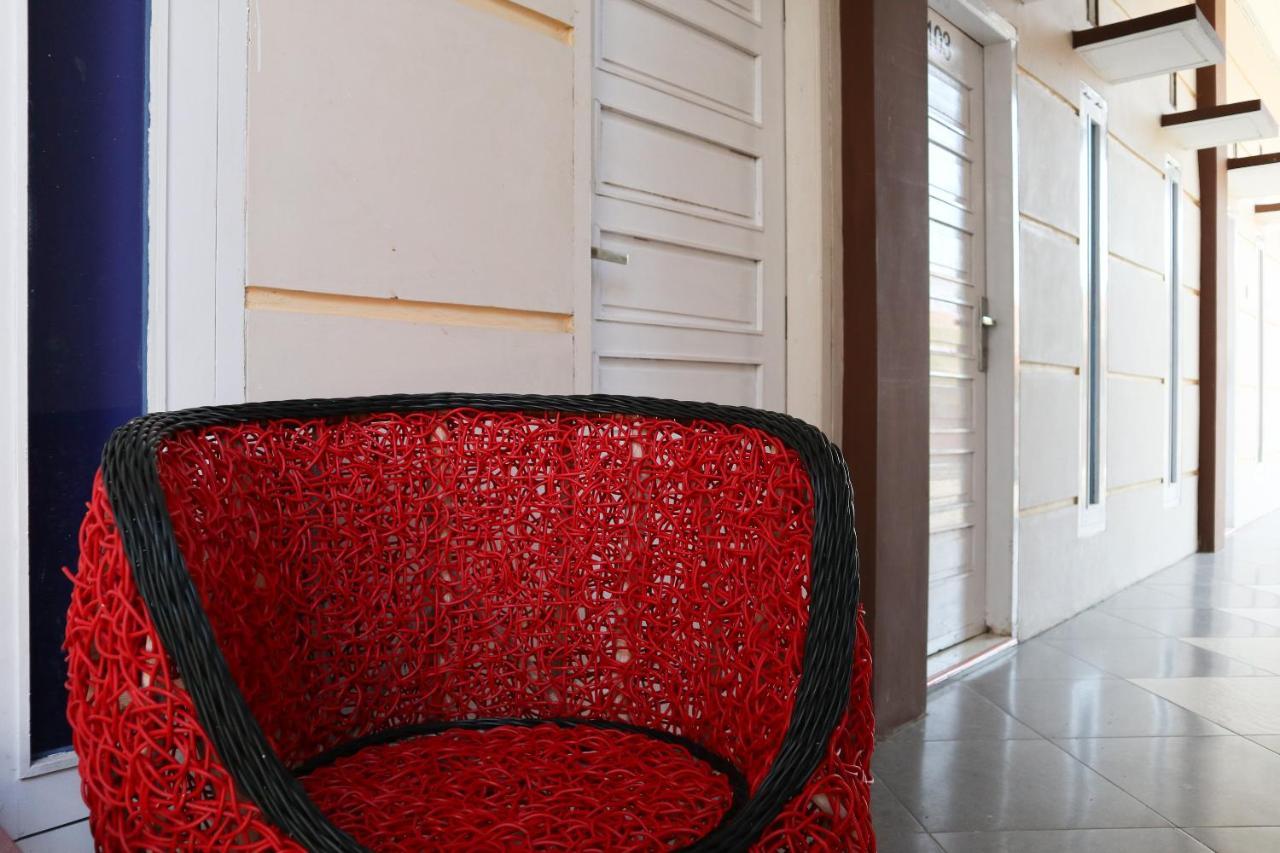 Oyo 2202 Delima Guest House Syariah Padang Kültér fotó